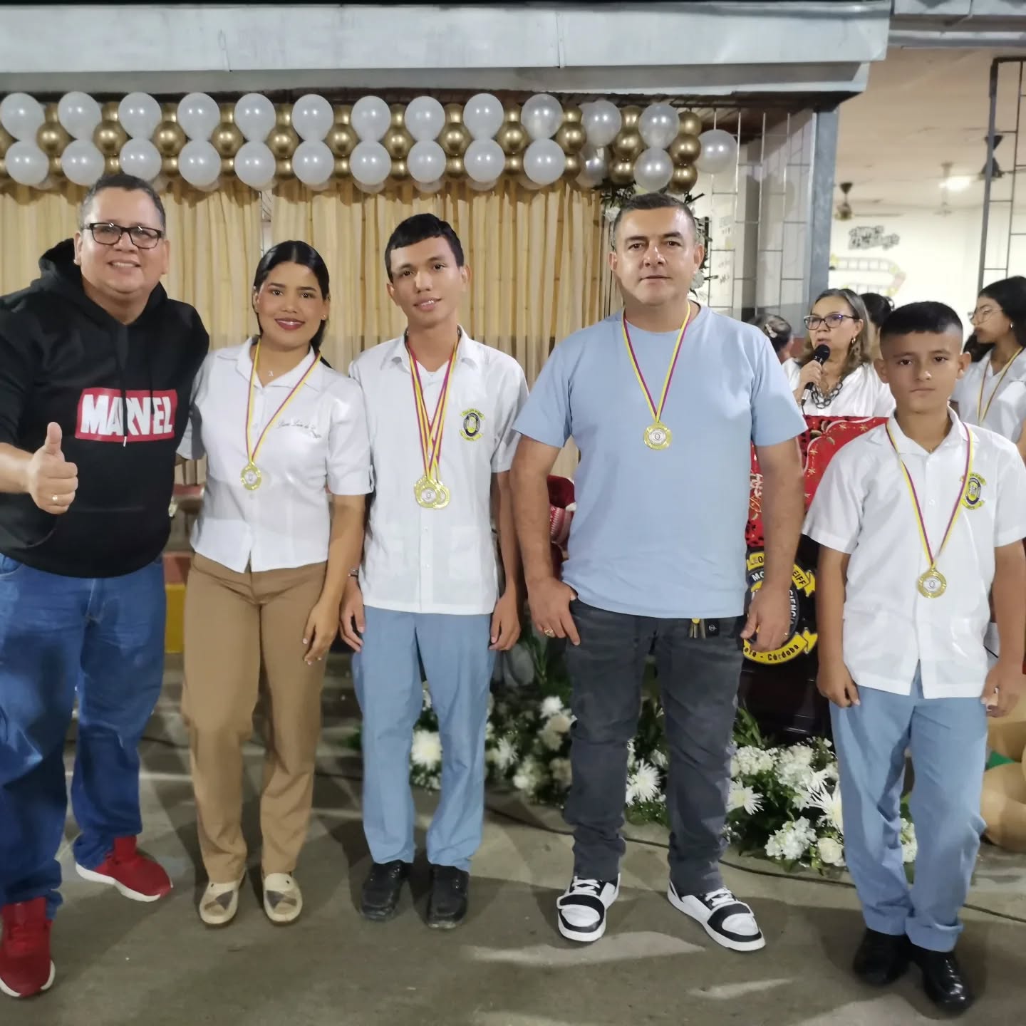 🎉♟️ Reconocimiento a Nuestros Talentos en Ajedrez ♟️🎉

El Liceo León de Greiff felicita con #orgullo los estudiantes que representaron con excelencia a nuestra institución en las recientes #olimpiadadas de Ajedrez. Su participación ha sido un reflejo de disciplina, estrategia y pasión por el #conocimient