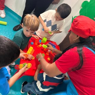🌈 Open Day Lilegrista🌈

Nuestro Open Day fue un espacio maravilloso para mostrar a las familias cereteanas la magia del preescolar en el Liceo León de Greiff: ambientes seguros, actividades lúdicas y un acompañamiento cercano que impulsa el desarrollo integral de los más pequeños.

La acogida fue cálida y entusiasta, reflejando la confianza de los padres en nuestra propuesta educativa. ¡Gracias por compartir con nosotros este inicio lleno de alegría y aprendizaje! #somoslilegre #préescolar #liceoleóndegreiff #diaespecial