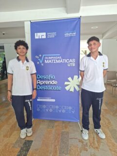 ¡Orgullo lilegrista en las Olimpiadas Matemáticas de la UTB! 🌟📐
Felicitamos a nuestros estudiantes por su compromiso en la Fase III bajo el lema “Desafía, aprende, destácate”. Reconocemos con gran orgullo la valiosa participación y entrega de José Stiven Guerrero Doria, y destacamos de manera muy especial a Juan Salvador Jarava Sariego, quien con su ingenio y disciplina logró clasificar a la Gran Final Presencial de este 26 de octubre.
A Juan Salvador le deseamos el mayor de los éxitos en esta etapa definitiva. ¡Son un verdadero ejemplo de talento y dedicación! 👏🏆✨
#orgullolilegrista #OlimpiadasUTb #matematicas #somoslilegre #liceoleondegreiff