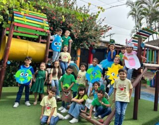 🌎✨ ¡Unidos por nuestra aldea global!
Así vivimos el acto cívico de Primaria en el Liceo León de Greiff bajo el lema “Cuidemos la aldea global”. Una jornada llena de aprendizaje y compromiso donde nuestros pequeños demostraron ser grandes guardianes del medio ambiente. 🌱👧👦💚
#liceoleóndegreiff #cuidadodelplaneta #aldeaglobal #primaria #somoslilegre